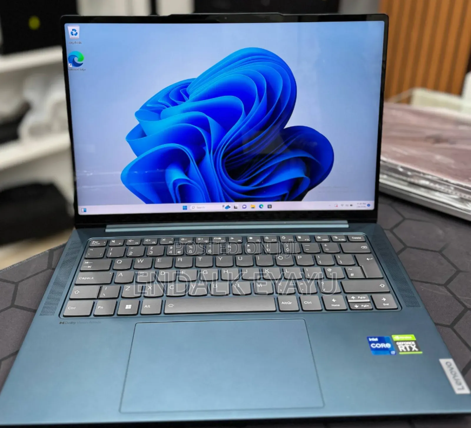 New Laptop Lenovo 32GB Intel Core I7 SSD 1T