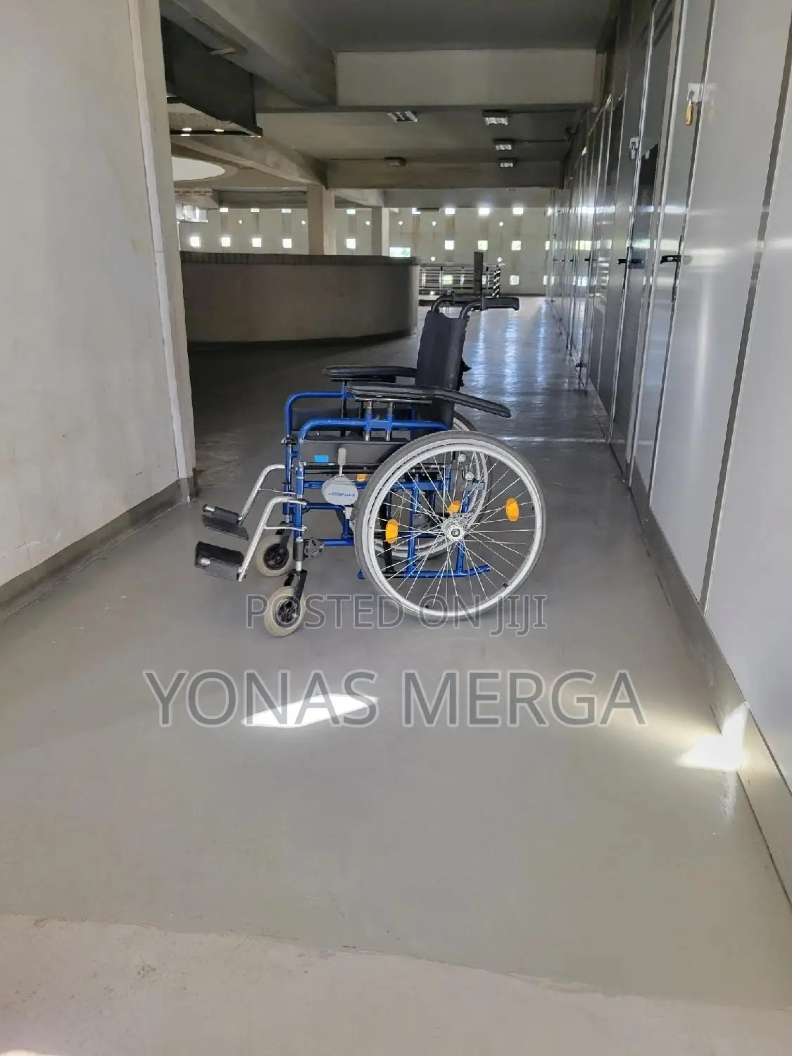 European Wheelchair寺嵺"Transport" Wheelchair - Folding Frame