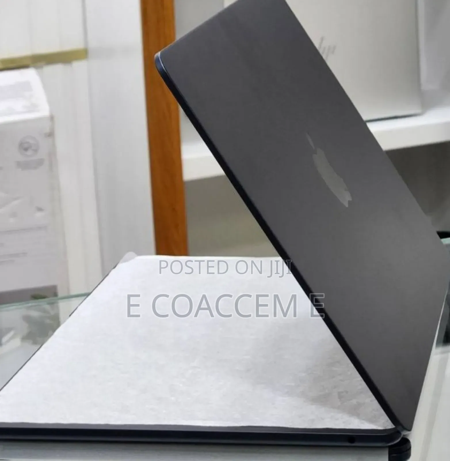 New Laptop Apple MacBook Air 2025 M4 15-Inch 16GB Apple M4 SSD 256GB