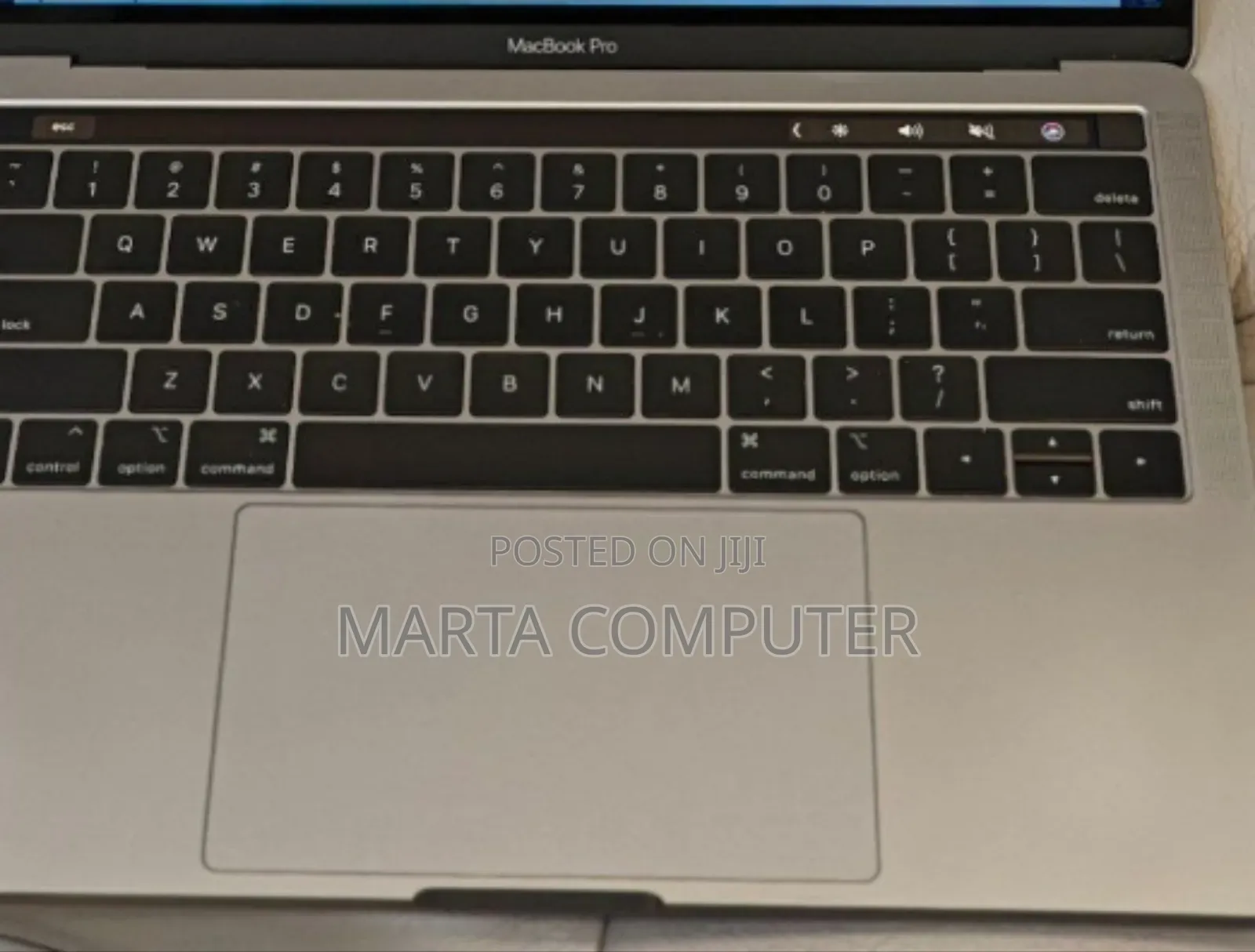 New Laptop Apple MacBook Pro 2019 16GB Intel Core I7 SSD 1T