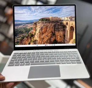 New Laptop Microsoft Surface Go 2 8GB Intel Core I5 SSD 256GB