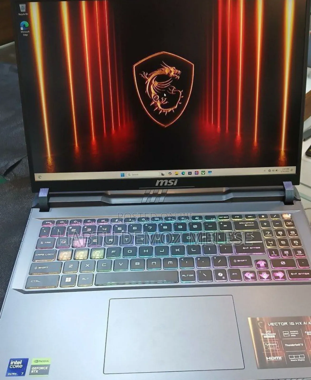 New Laptop MSI Vector 16 HX AI A2XWIG 16GB Intel Core Ultra 7 SSD 1T