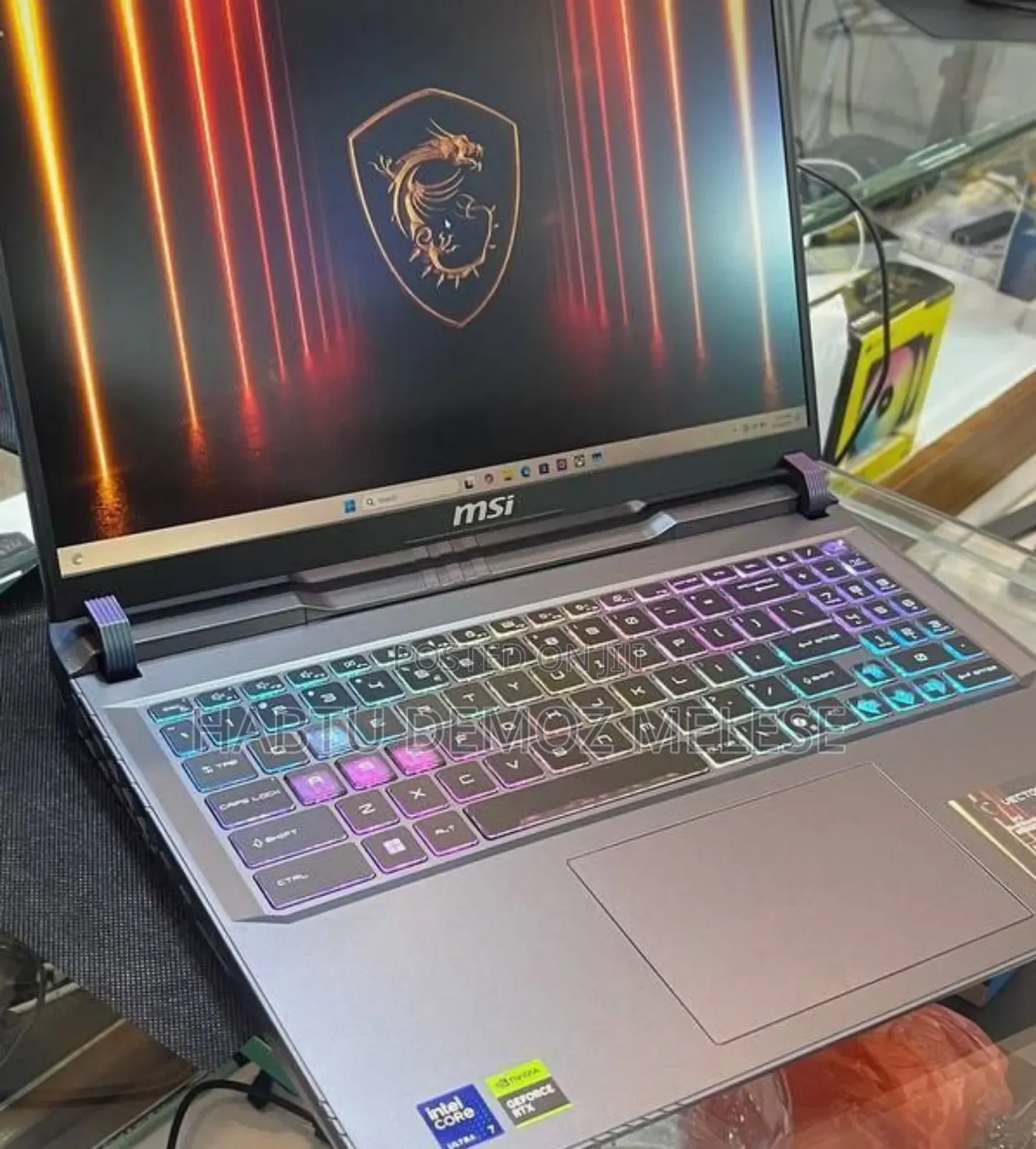 New Laptop MSI Vector 16 HX AI A2XWIG 16GB Intel Core Ultra 7 SSD 1T