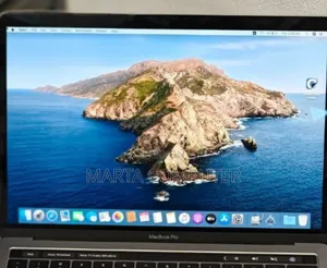 New Laptop Apple MacBook Pro 2019 16GB Intel Core I7 SSD 256GB