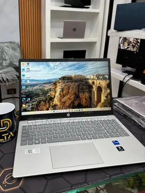 New Laptop HP Stream Notebook 16GB Intel Core I7 SSD 512GB