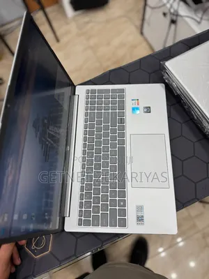 New Laptop HP Stream Notebook 16GB Intel Core I5 SSD 1T