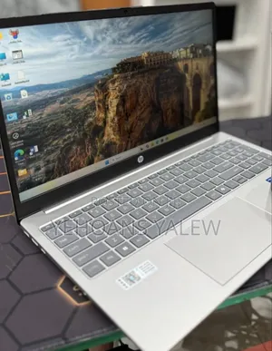 New Laptop HP Stream Notebook 16GB Intel Core I7 SSD 1T