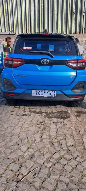 Toyota Raize 2022 Blue