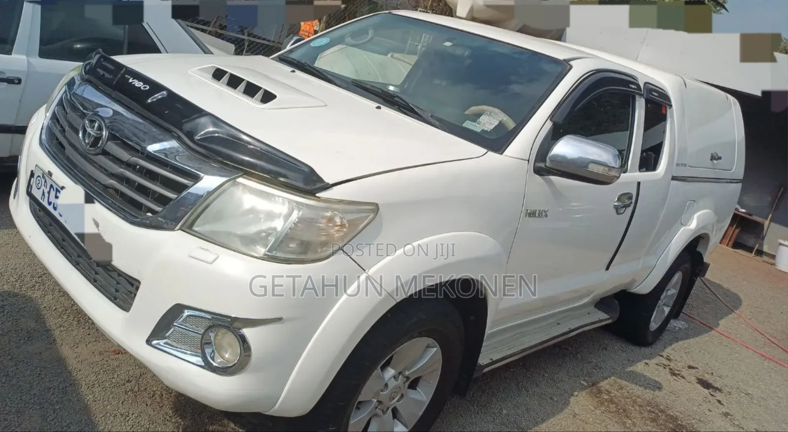 Toyota Hilux 2012 White