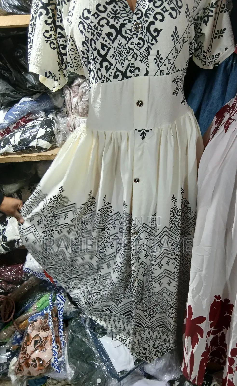 የሴቶች ቀሚስ በተመጣጣኝ ዋጋ