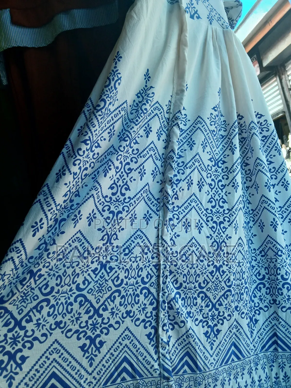 የሴቶች ቀሚስ በተመጣጣኝ ዋጋ