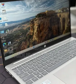 New Laptop HP Stream Notebook 16GB Intel Core I7 SSD 1T