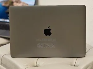 New Laptop Apple MacBook Pro 2019 16GB Intel Core I7 SSD 1T