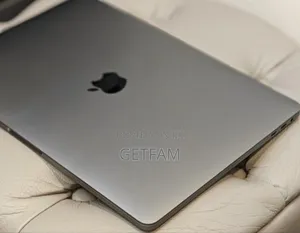 New Laptop Apple MacBook Pro 2019 16GB Intel Core I7 SSD 1T