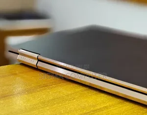 New Laptop HP Spectra 13 16GB Intel Core I7 SSD 512GB