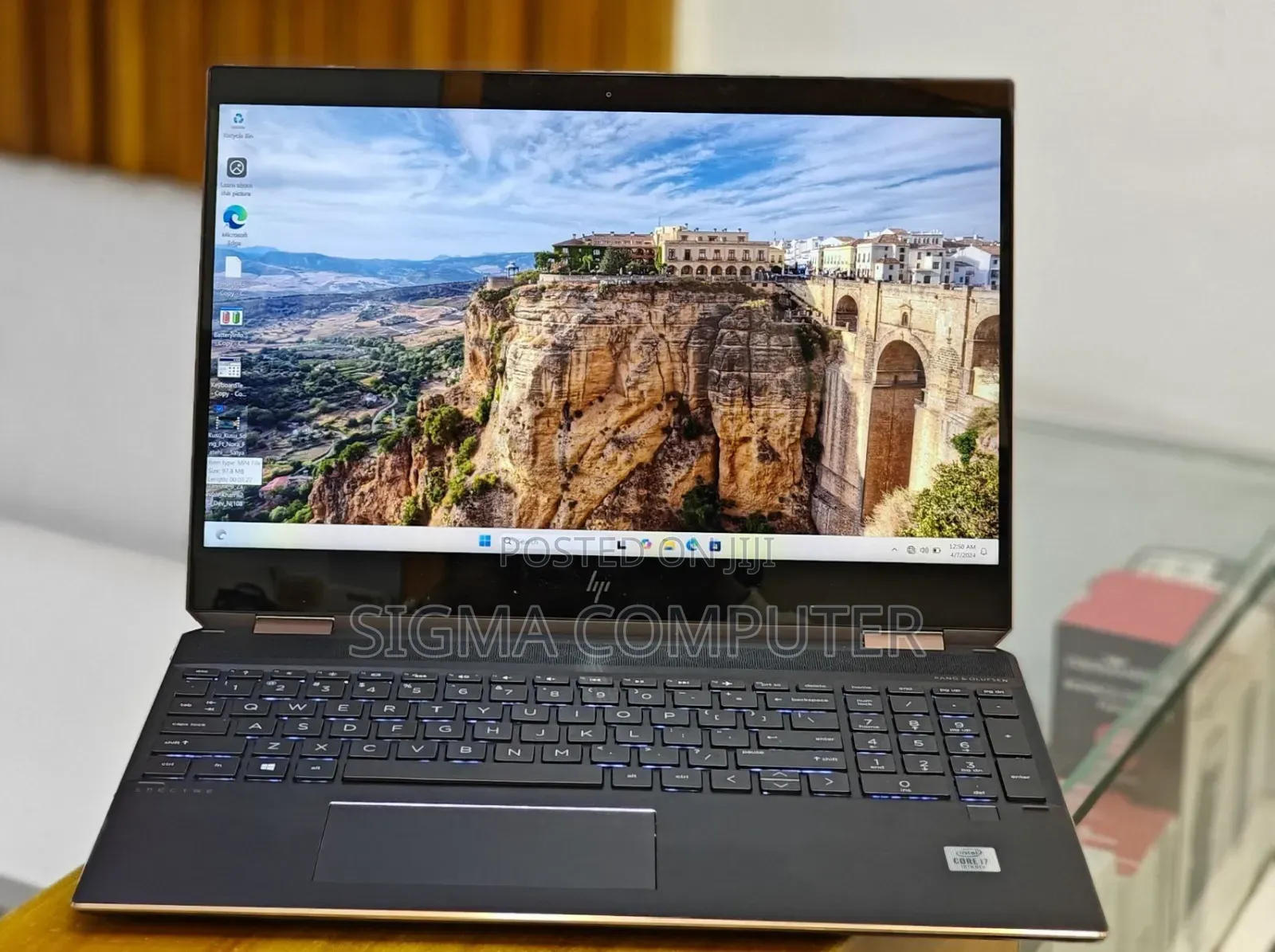 New Laptop HP Spectra 13 16GB Intel Core I7 SSD 512GB