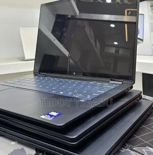 New Laptop HP OmniBook X Flip 14" 16GB Intel Core Ultra 7 SSD 1T