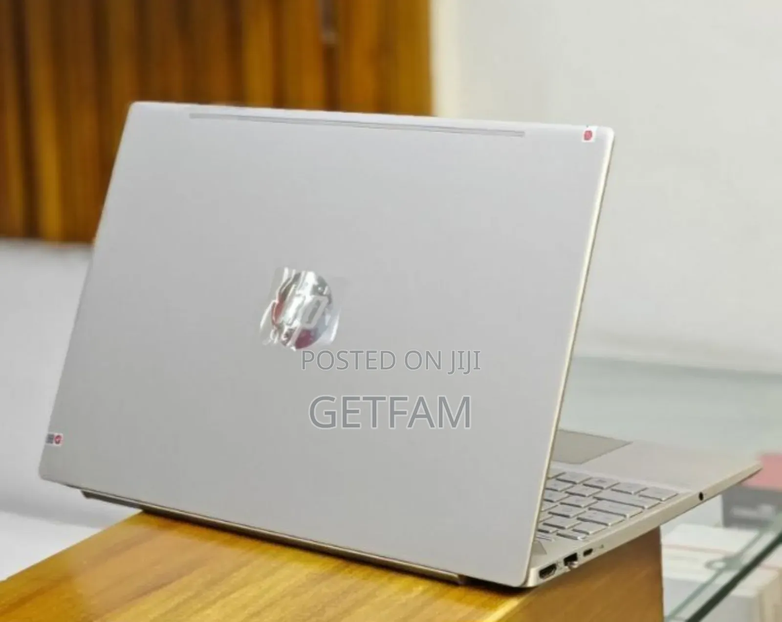 New Laptop HP Pavilion 15 2GB Intel Core I5 SSD 16 GB