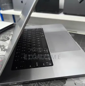 New Laptop Apple MacBook 64GB Apple M1 SSD 1T