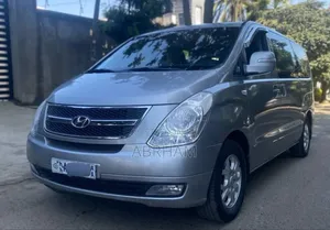 Hyundai Starex 2015 Silver