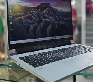 New Laptop Dell G5 16GB Intel Core i7 SSD 512GB