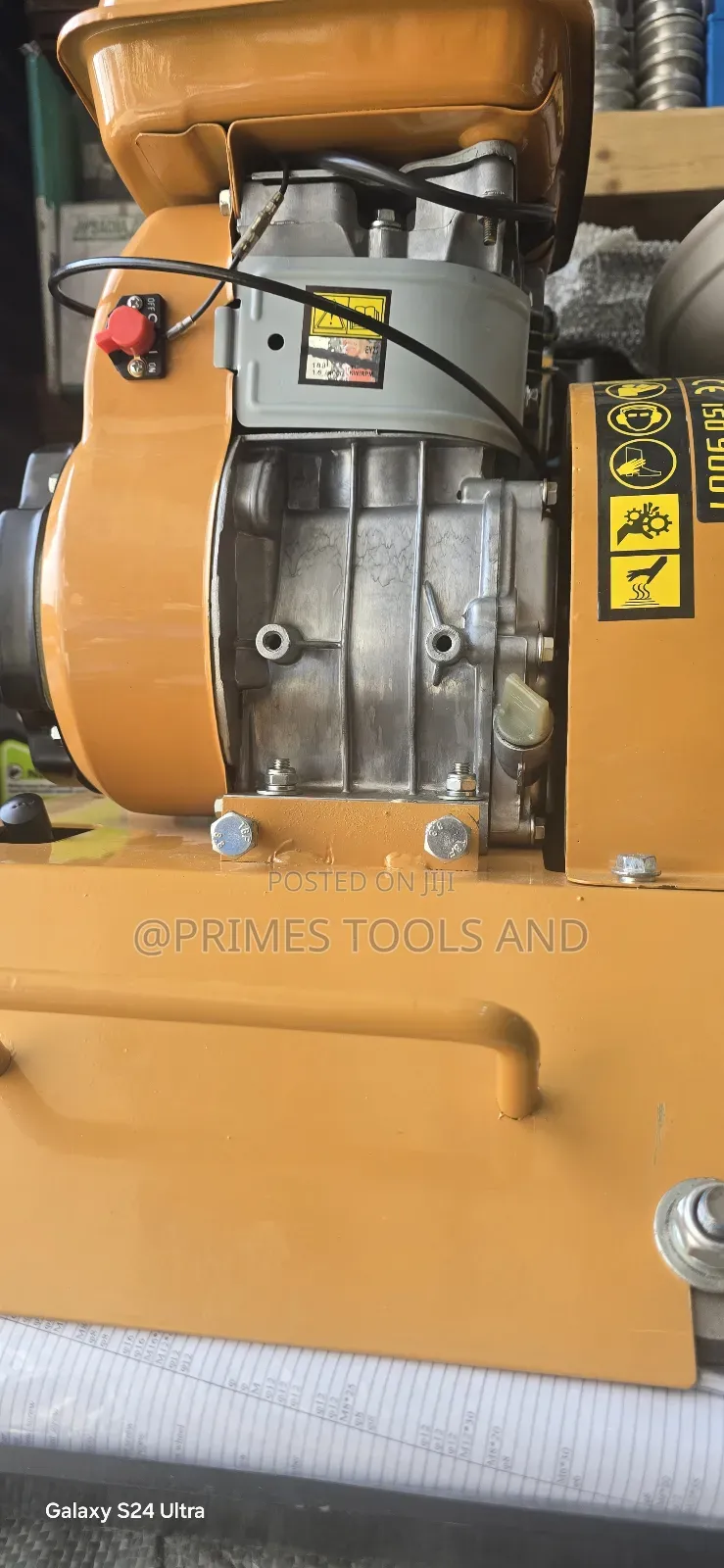 Robin Compactor (Plate Compactor / Soil Compaction Machine