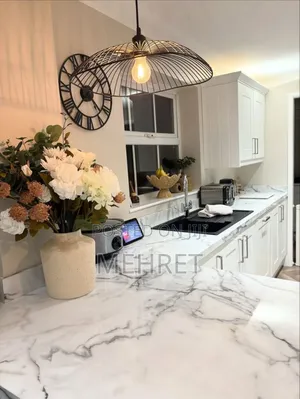 2bdrm Apartment in ቴምር, Lideta for sale