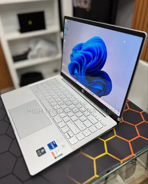 New Laptop HP Pavilion 14z 16GB Intel Core I5 SSD 512GB