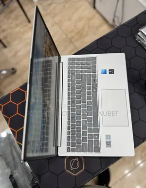 New Laptop Nextbook 16GB Intel Core I7 SSD 1T