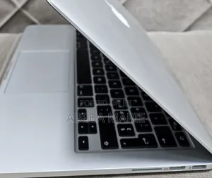 New Laptop Apple MacBook Pro 2014 8GB Intel Core I5 SSD 128GB