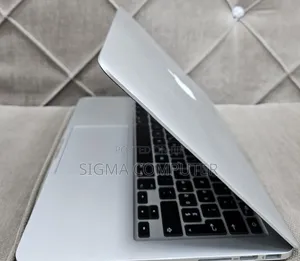 New Laptop Apple MacBook 2014 8GB Intel Core I5 SSD 128GB