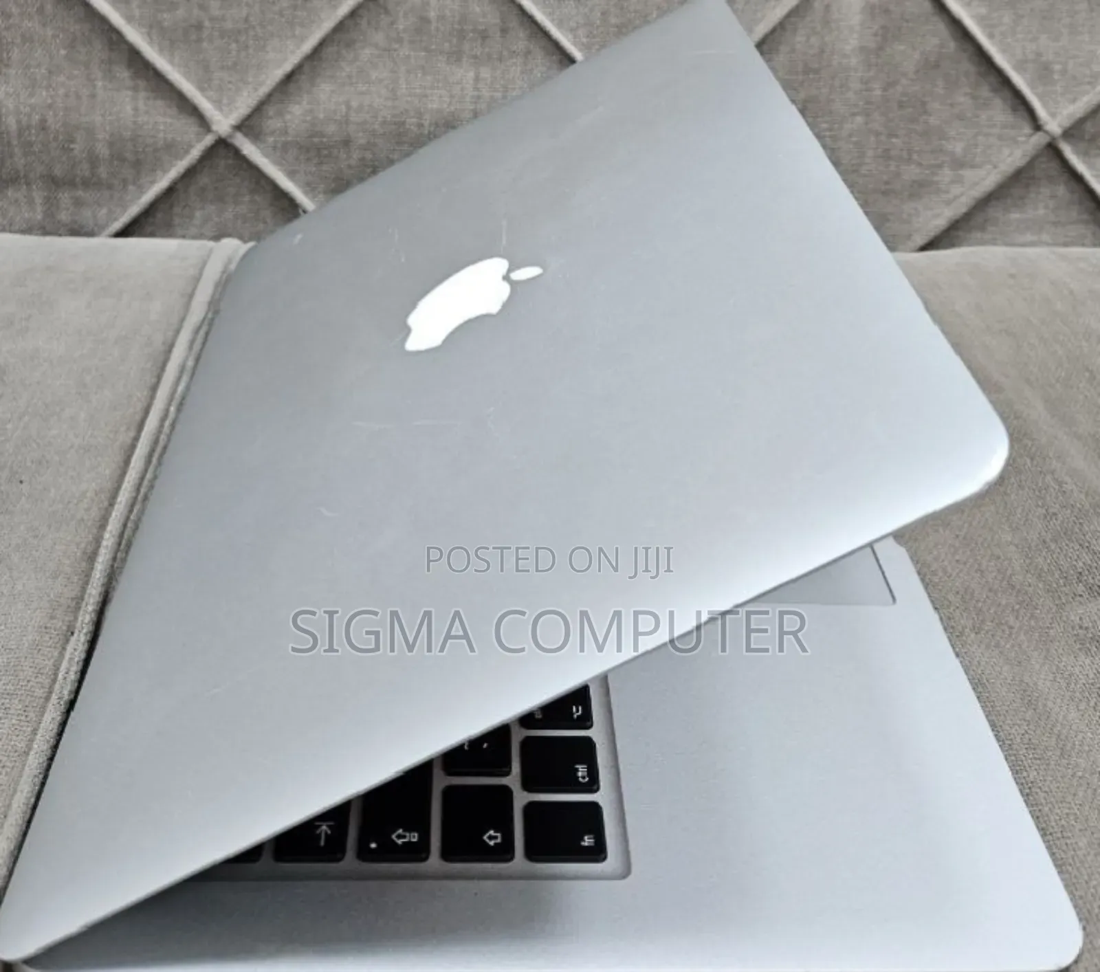 New Laptop Apple MacBook 2013 4GB Intel Core I5 SSD 256GB