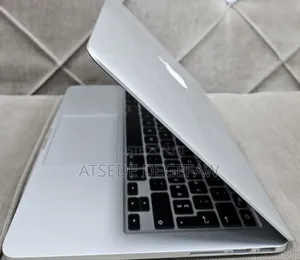 New Laptop Apple MacBook 2014 8GB Intel Core I5 SSD 128GB