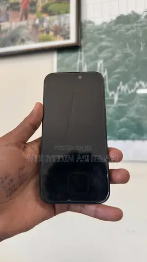 New Apple iPhone 16 128 GB Black