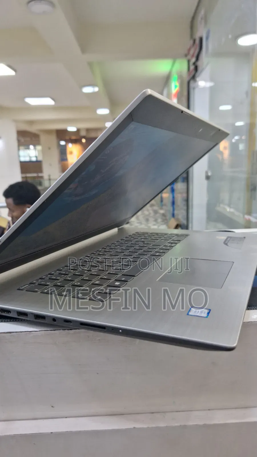 Laptop Lenovo IdeaPad 320 4GB Intel Core I3 HDD 500GB