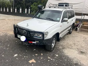 Toyota Land Cruiser 90 2000 White