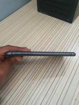 Apple iPhone 11 128 GB Gray