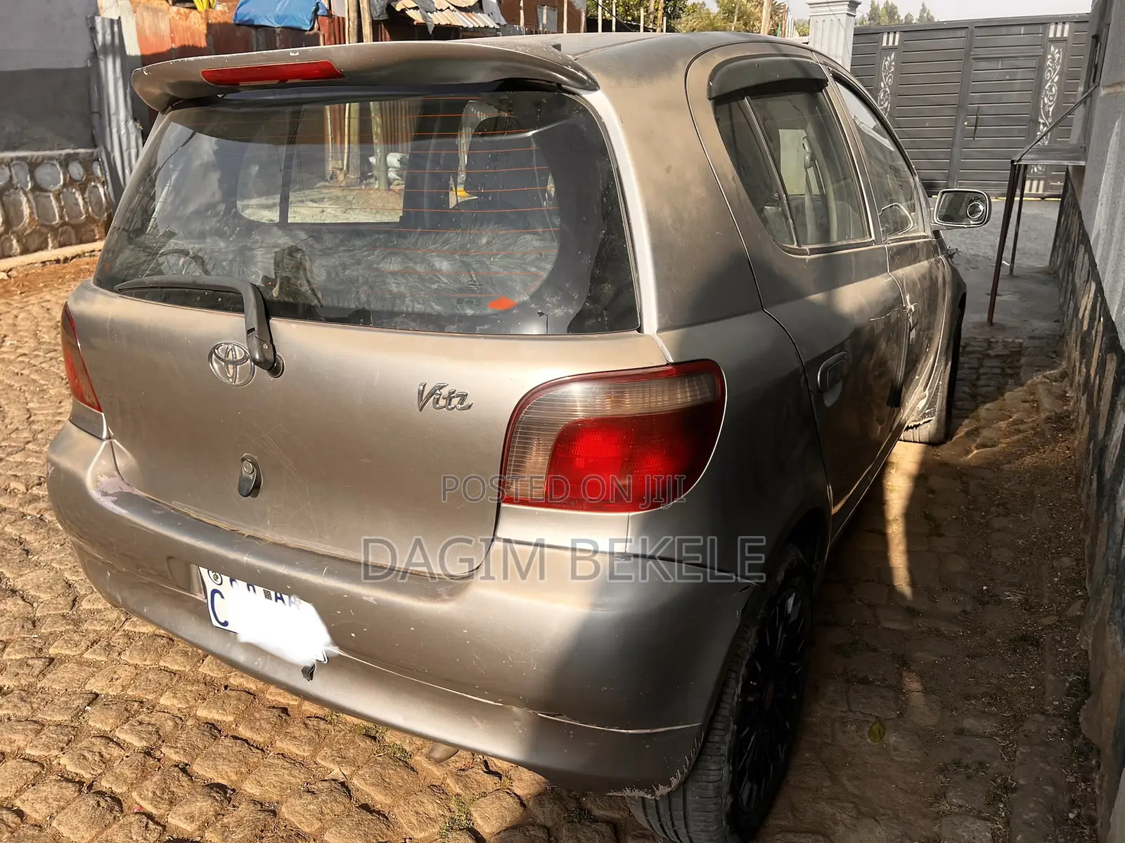 Toyota Vitz 1.0 FWD 3dr 2000 Gray