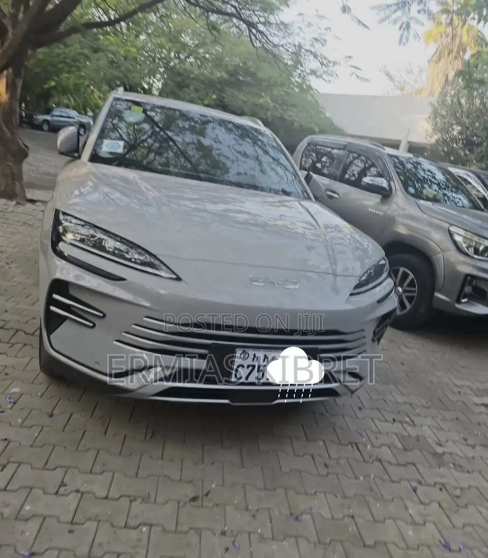 BYD Song Plus 2025 White