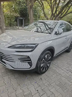 BYD Song Plus 2025 White