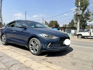 Hyundai Avante 2016 Blue