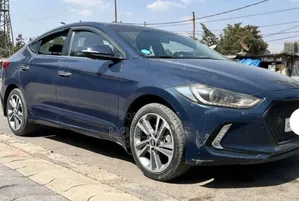 Hyundai Avante 2016 Blue