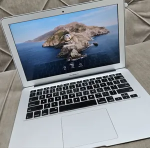 New Laptop Apple MacBook 2015 8GB Intel Core I5 SSD 128GB