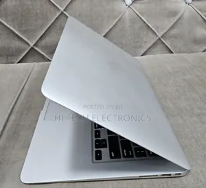 New Laptop Apple MacBook 2015 8GB Intel Core I5 SSD 128GB