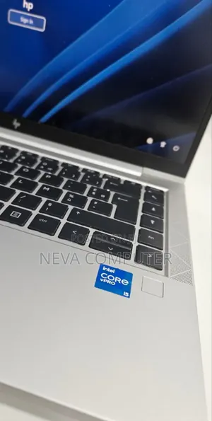New Laptop HP EliteBook 840 G8 16GB Intel Core I5 SSD 512GB
