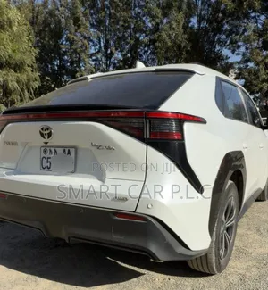 New Toyota bZ4X Limited AWD 2024 White
