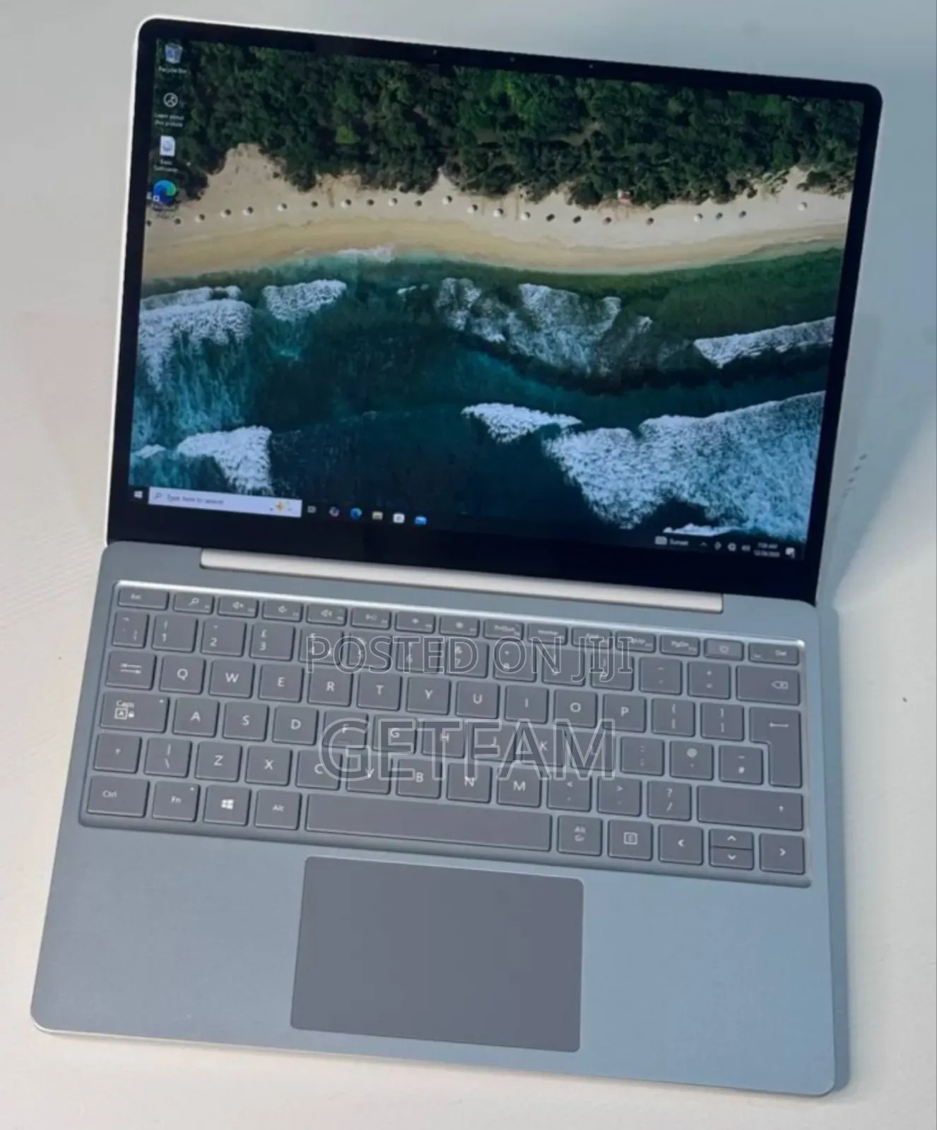 New Laptop Microsoft Surface 8GB Intel Core I5 SSD 256GB