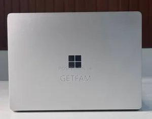 New Laptop Microsoft Surface 8GB Intel Core I5 SSD 256GB