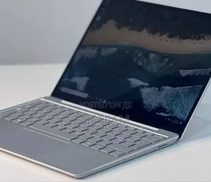 New Laptop Microsoft Surface 8GB Intel Core I5 SSD 256GB