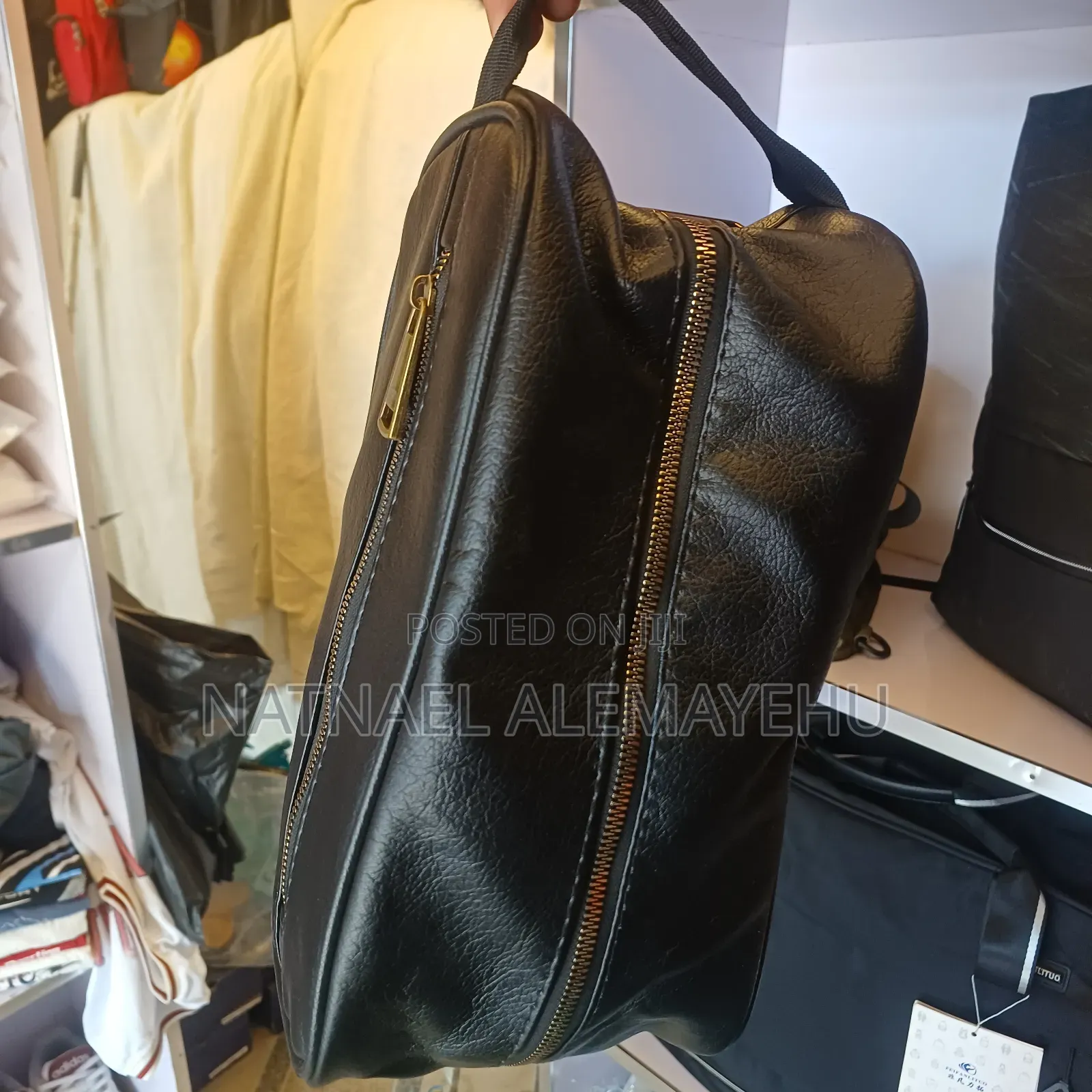 Sports Bag ታኬታ እና ማልያእና ቁምጣ መያዢያ